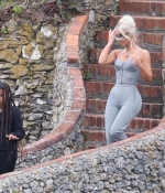_Access_Kardashian_002.jpg
