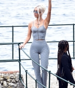 _Access_Kardashian_017.jpg