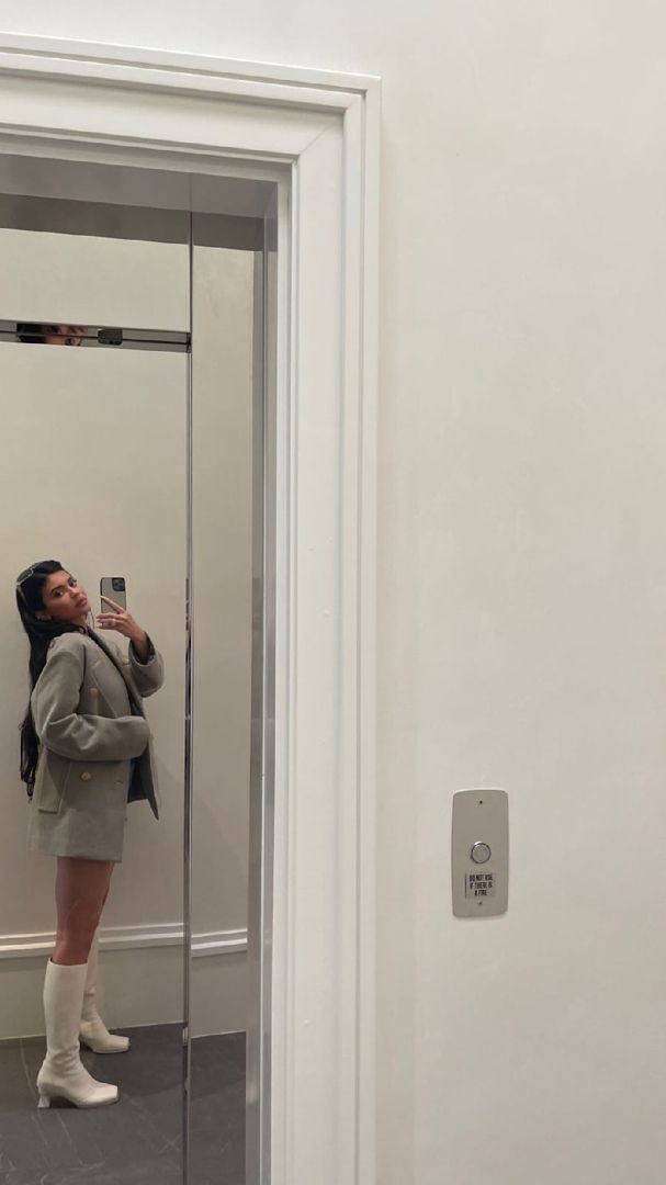 Access_Kardashian_140.jpg