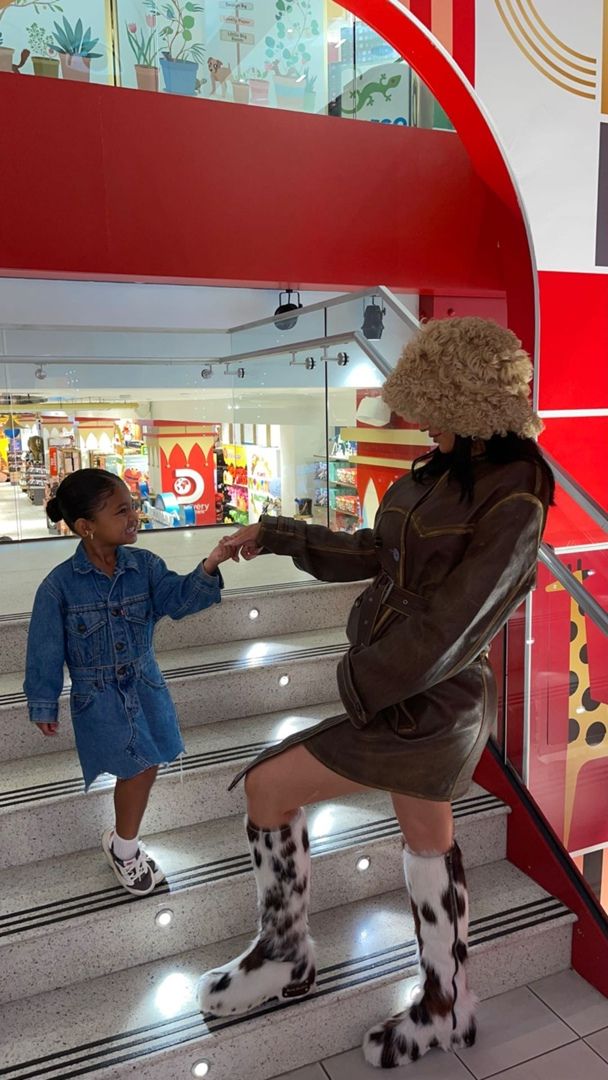 Access_Kardashian_195.jpg