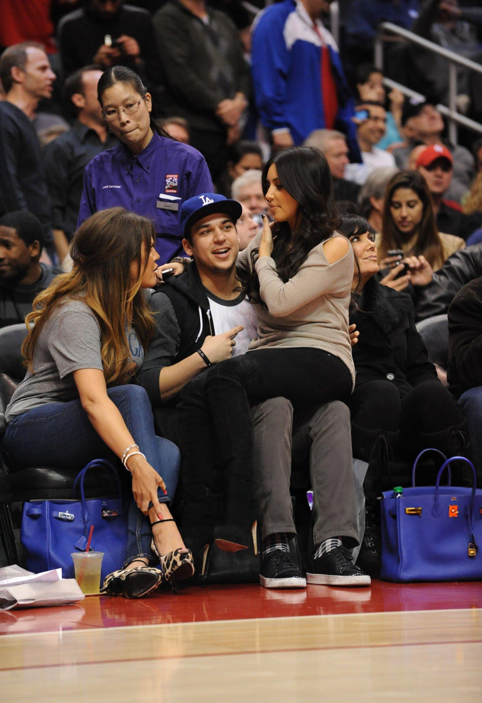 Access_Kardashian_01.jpg