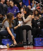 Access_Kardashian_01.jpg