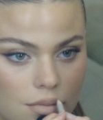Access_Kardashian_4~2.jpg