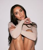 Access_Kardashian_1~0.jpg