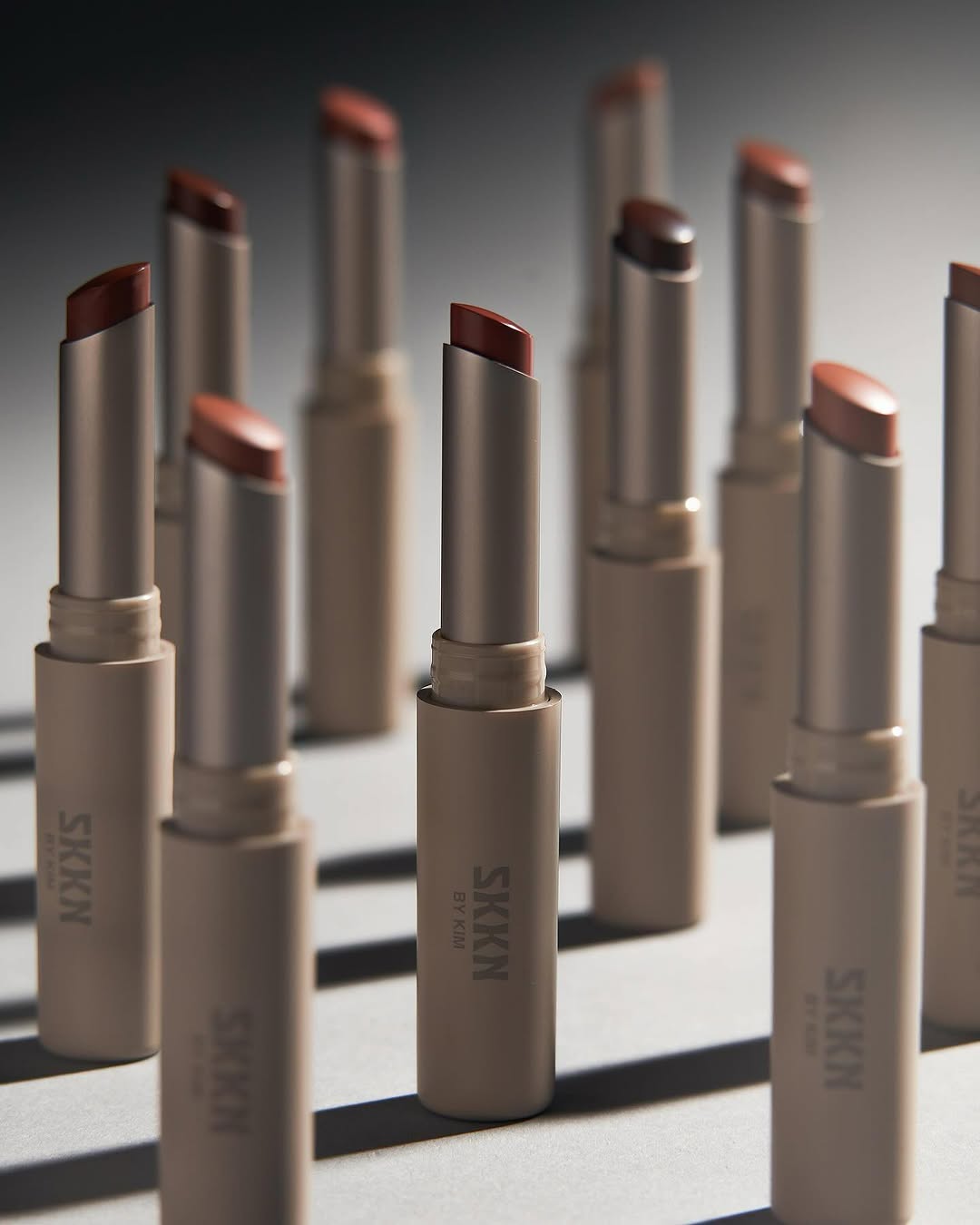 Access_Kardashian_2~1.jpg