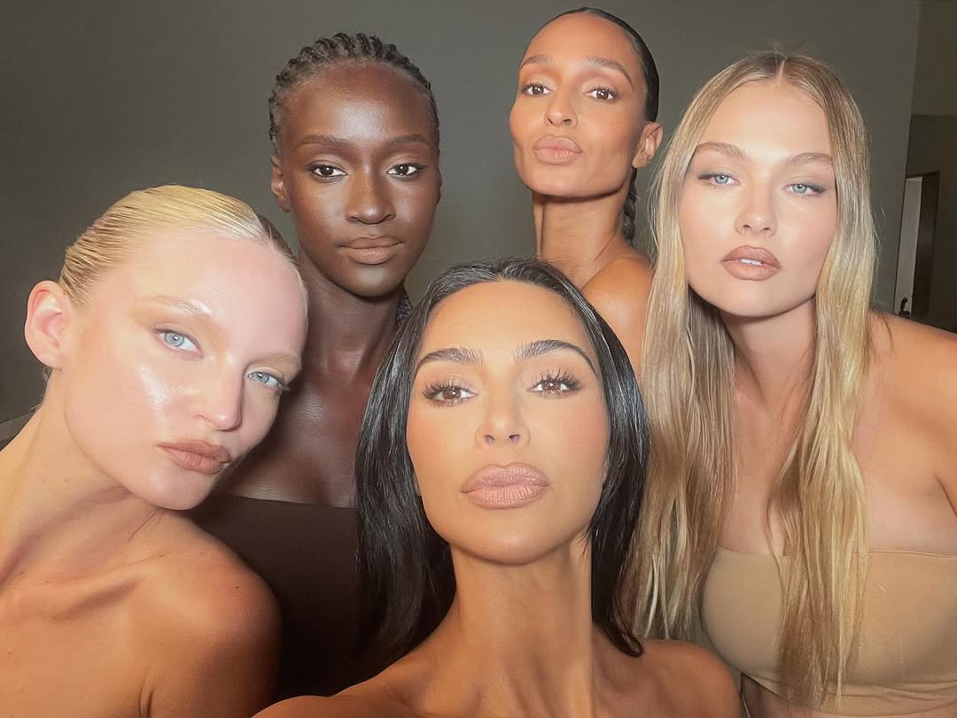 Access_Kardashian_2~0.jpg