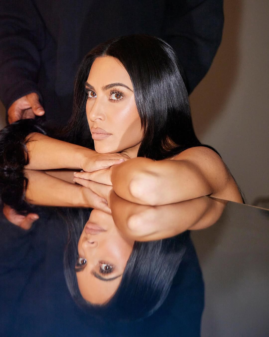 Access_Kardashian_5~1.jpg
