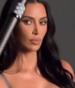 Access_Kardashian_1~0.jpg