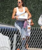 Access_Kardashian_1.jpg