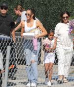 Access_Kardashian_12.jpg