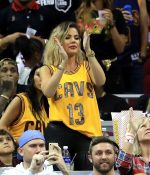 Access_Kardashian_11.jpg