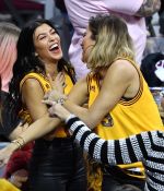 Access_Kardashian_6.jpg