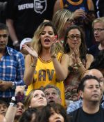 Access_Kardashian_14.jpg