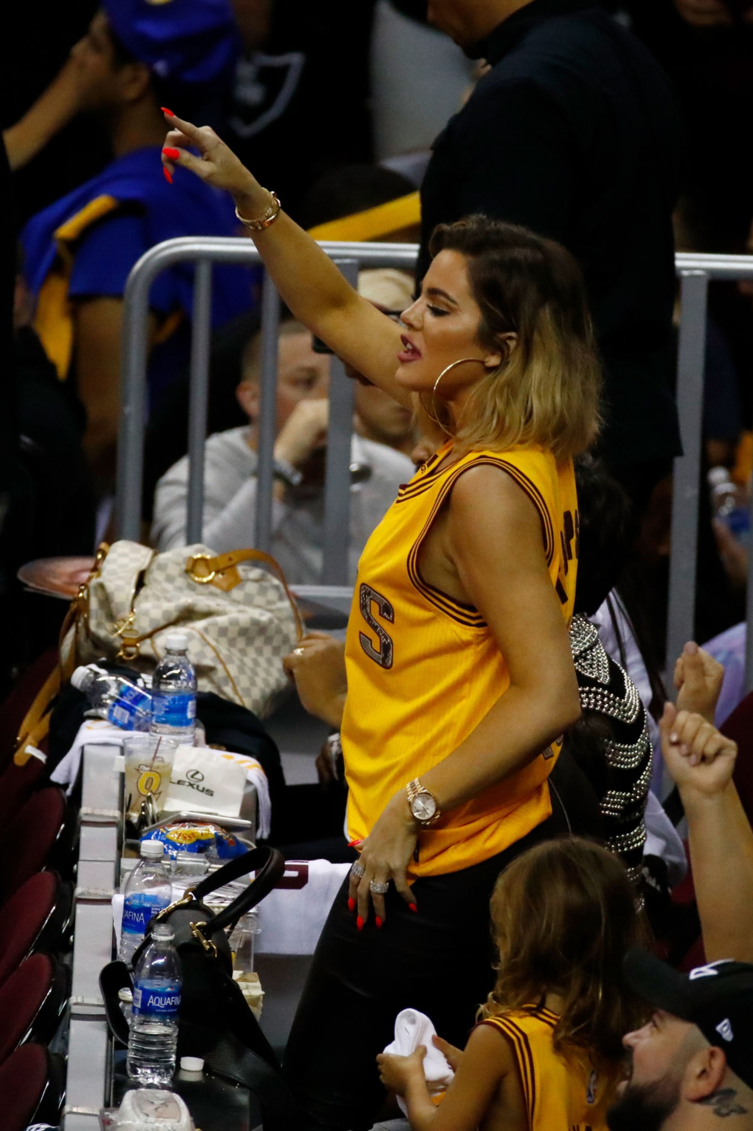 Access_Kardashian_2.jpg