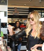 Access_Kardashian_2.jpg