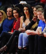 Access_Kardashian_16.jpg