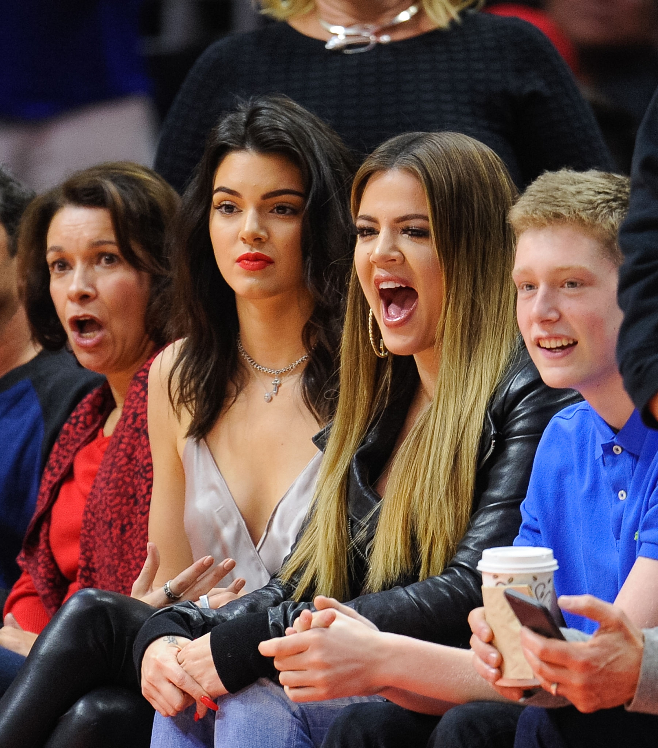 Access_Kardashian_13.jpg