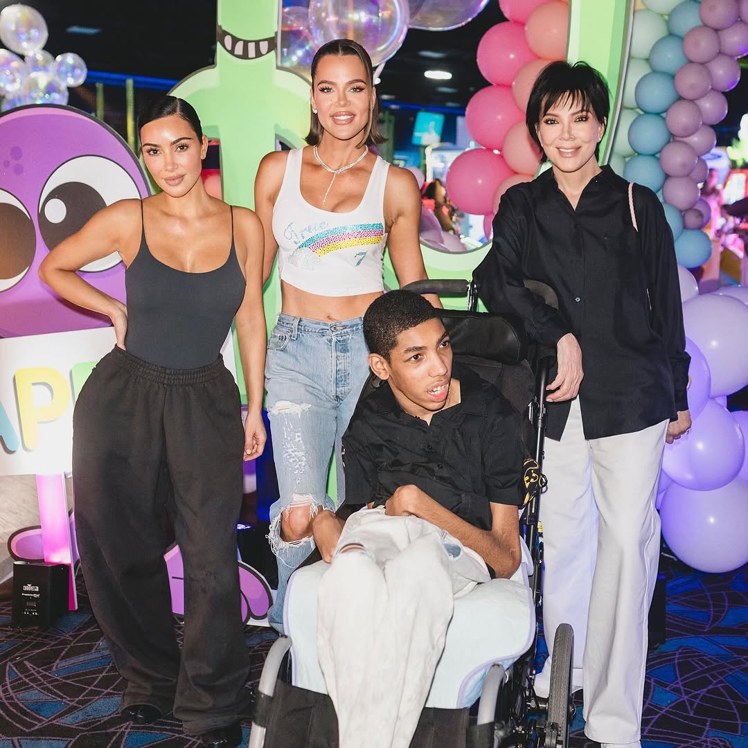 Access_Kardashian_30.jpg