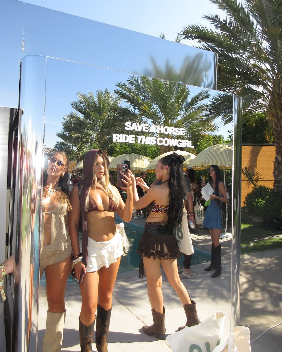Access_Kardashian_6.jpg