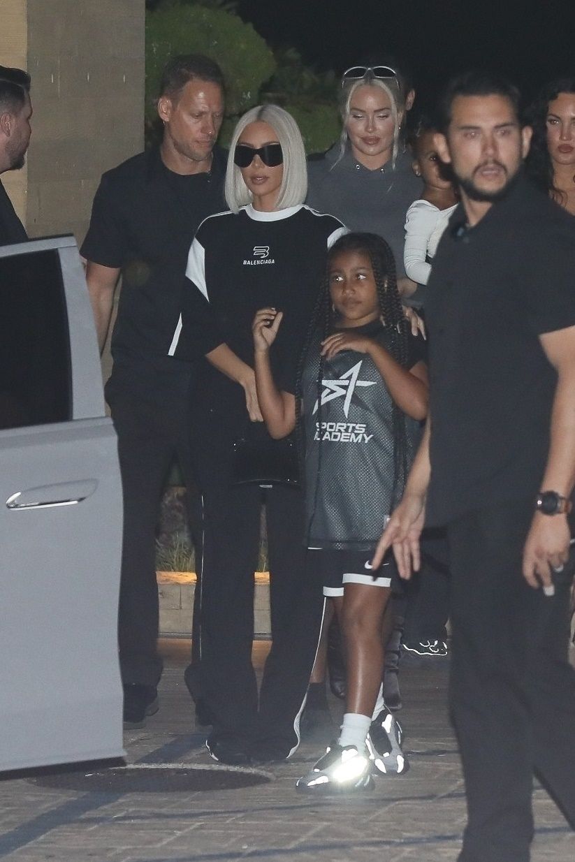 Access_Kardashian_001.jpg