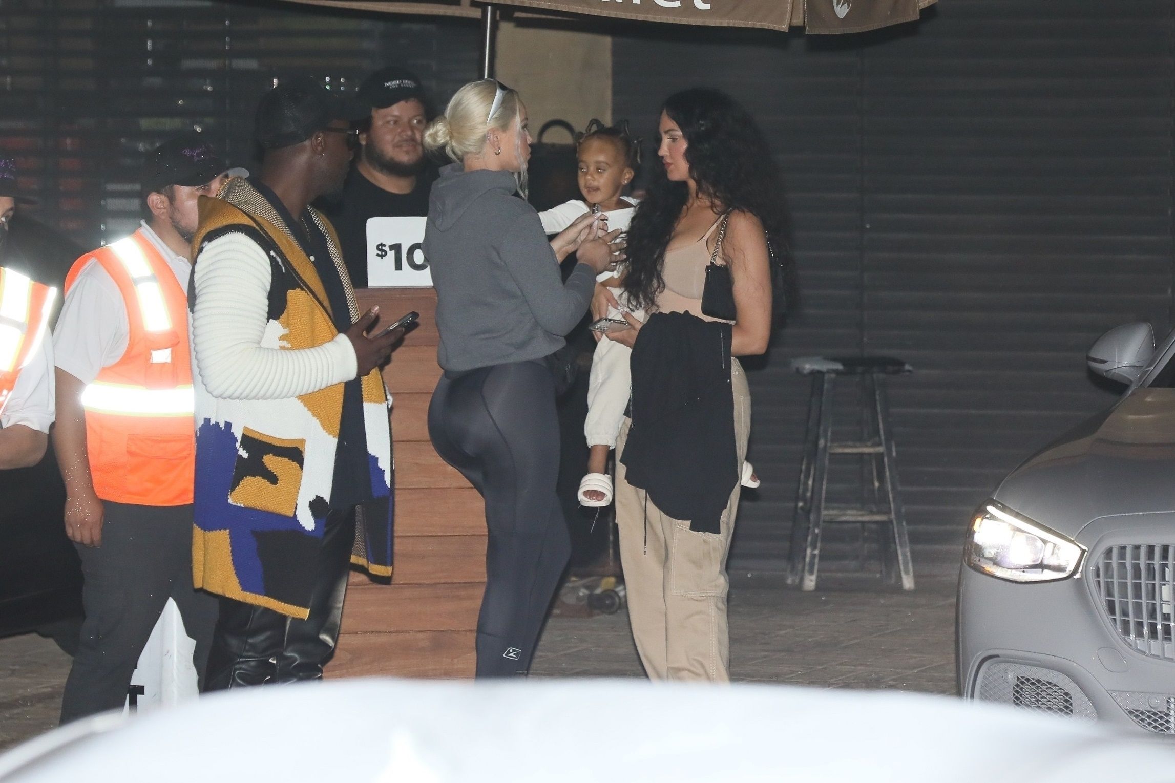 Access_Kardashian_008.jpg