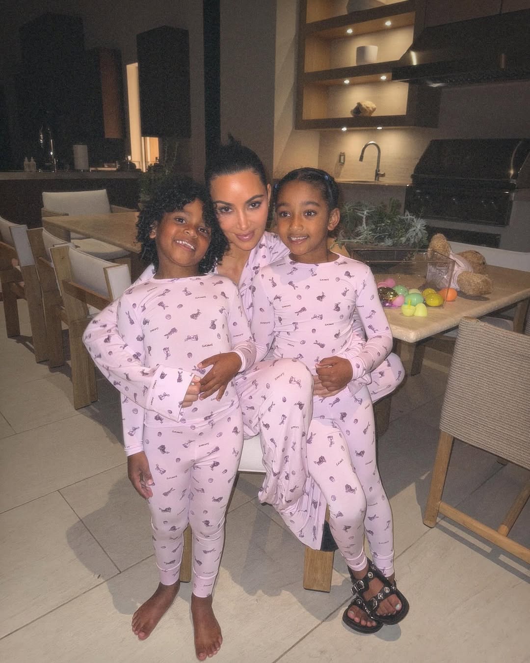 Access_Kardashian_12.jpg