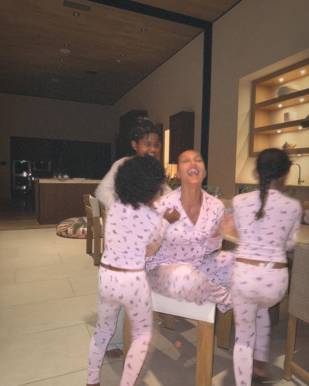 Access_Kardashian_2.jpg