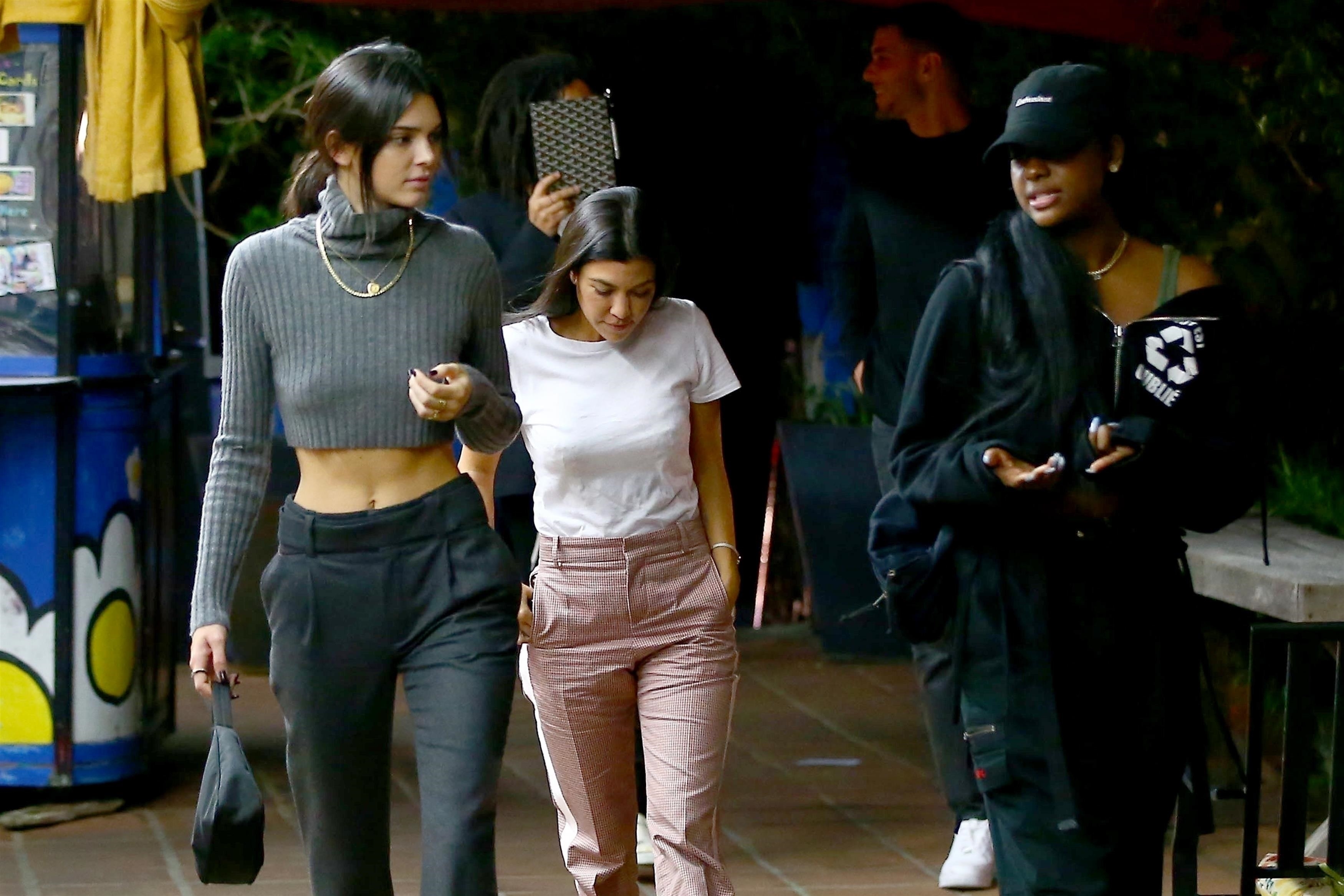 Access_Kardashian_1.jpg