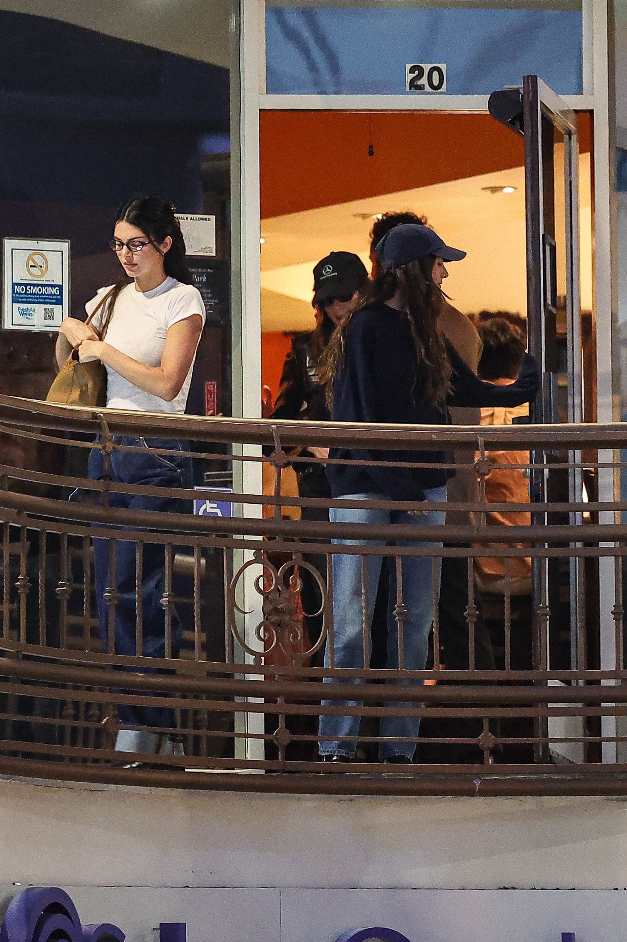 Access_Kardashian_7.jpg