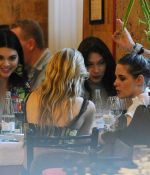 Access_Kardashian_1.jpg