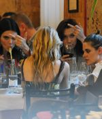 Access_Kardashian_15.jpg