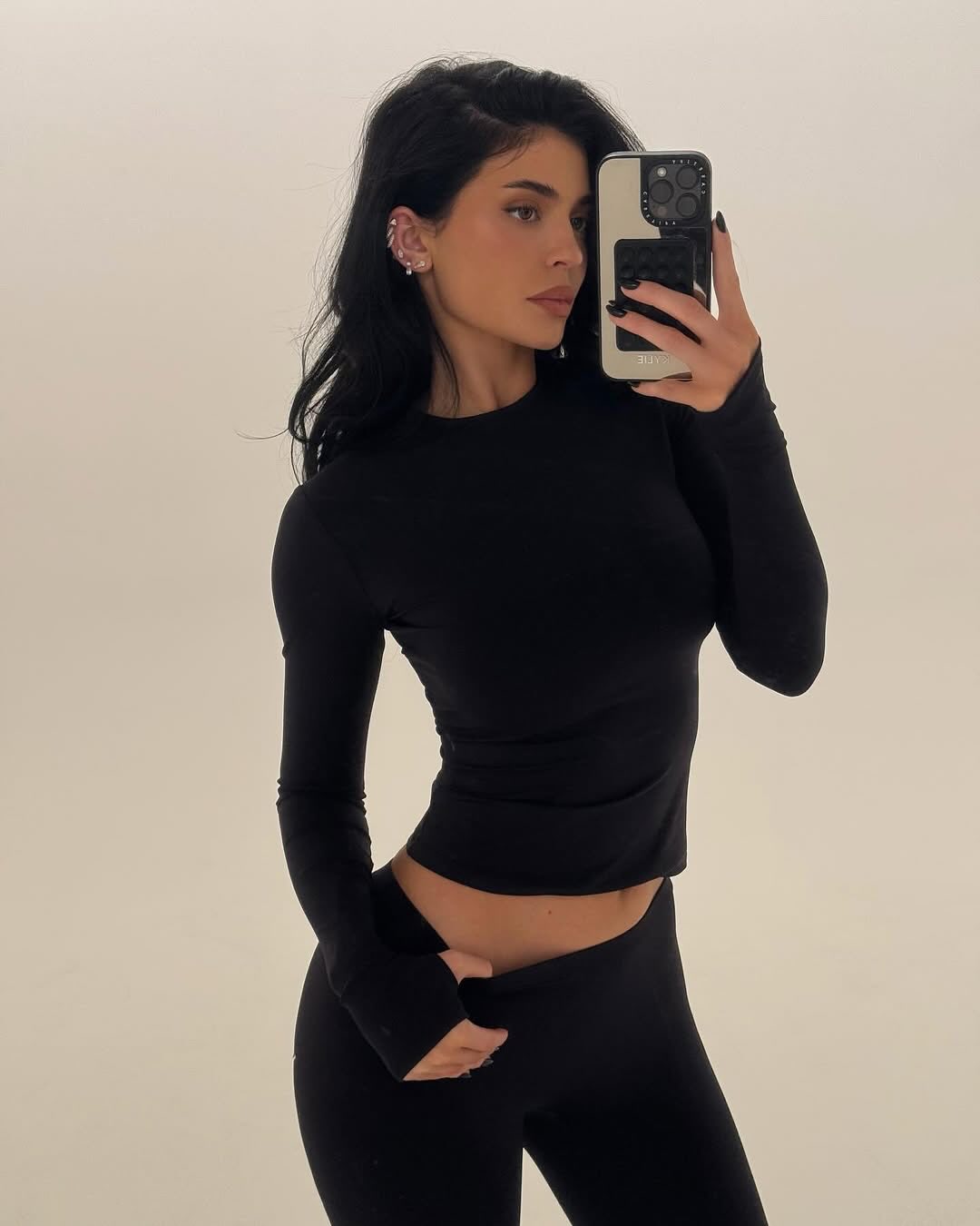 Access_Kardashian_1.jpg