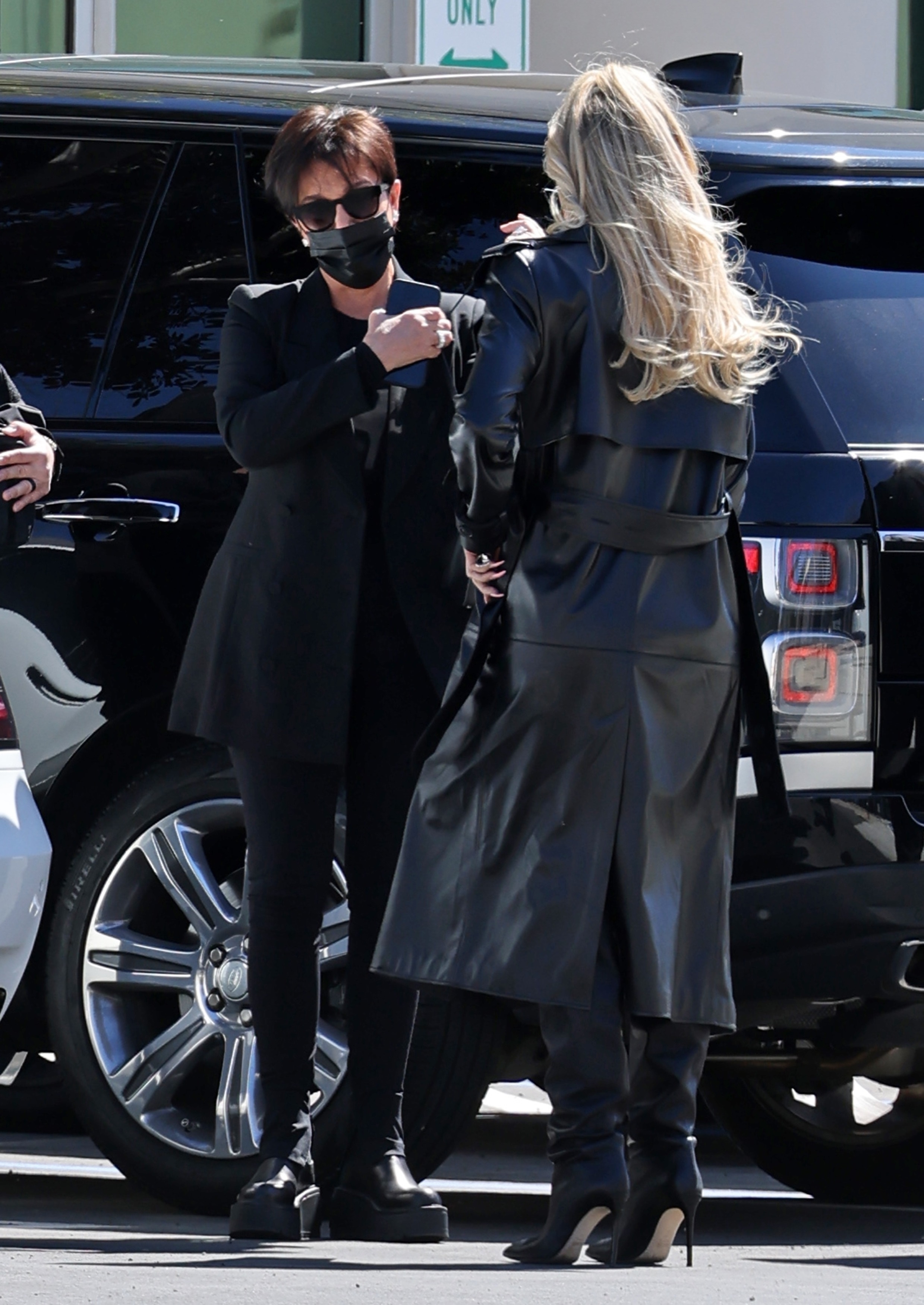 Access_Kardashian_16.jpg