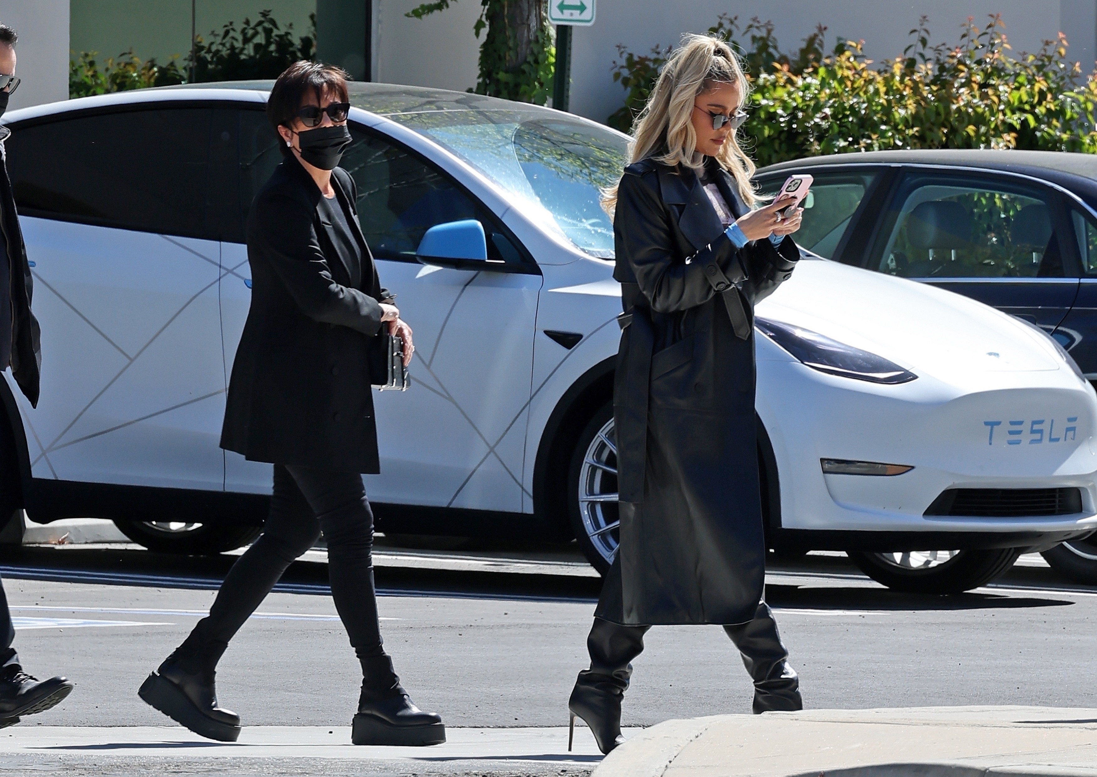 Access_Kardashian_3.jpg