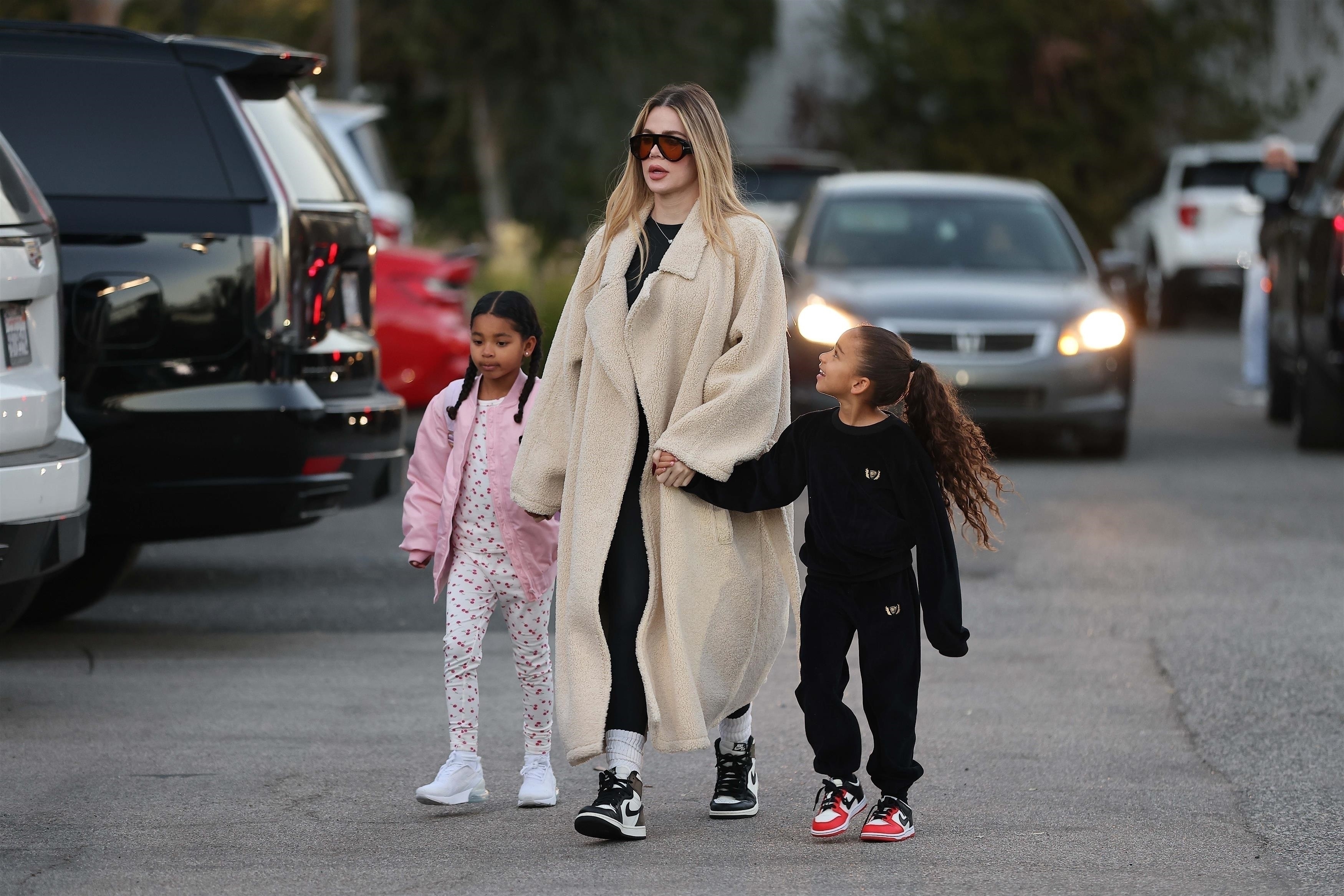 Access_Kardashian_99.jpg