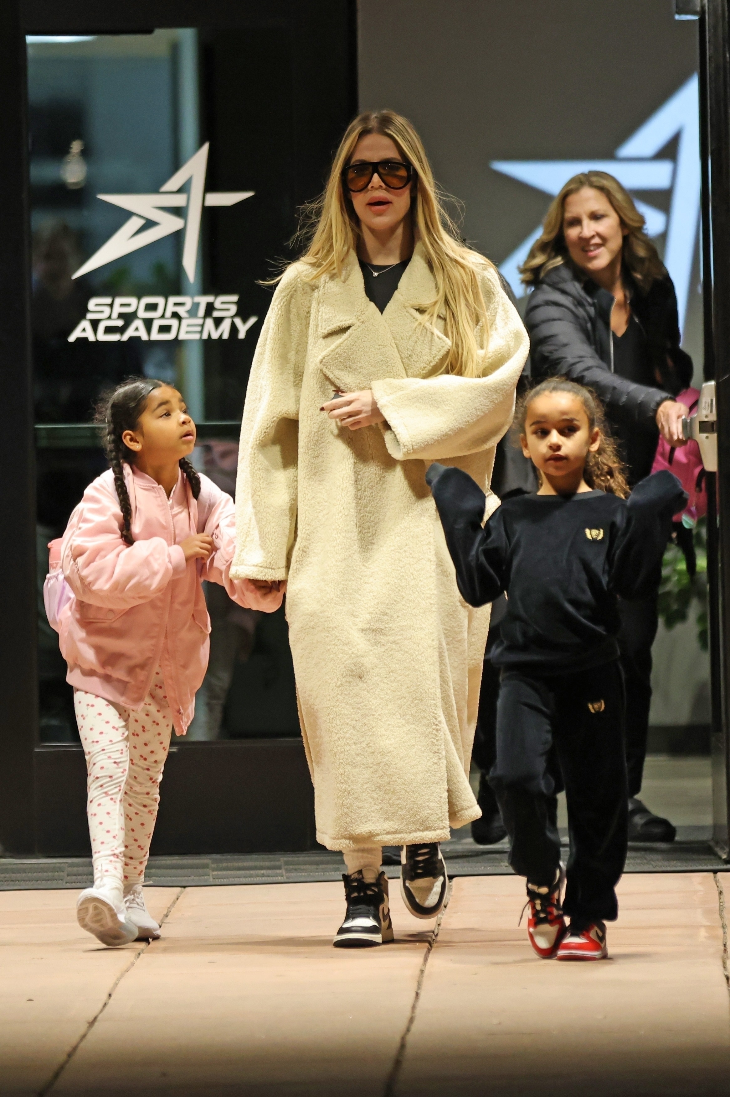 Access_Kardashian_10.jpg