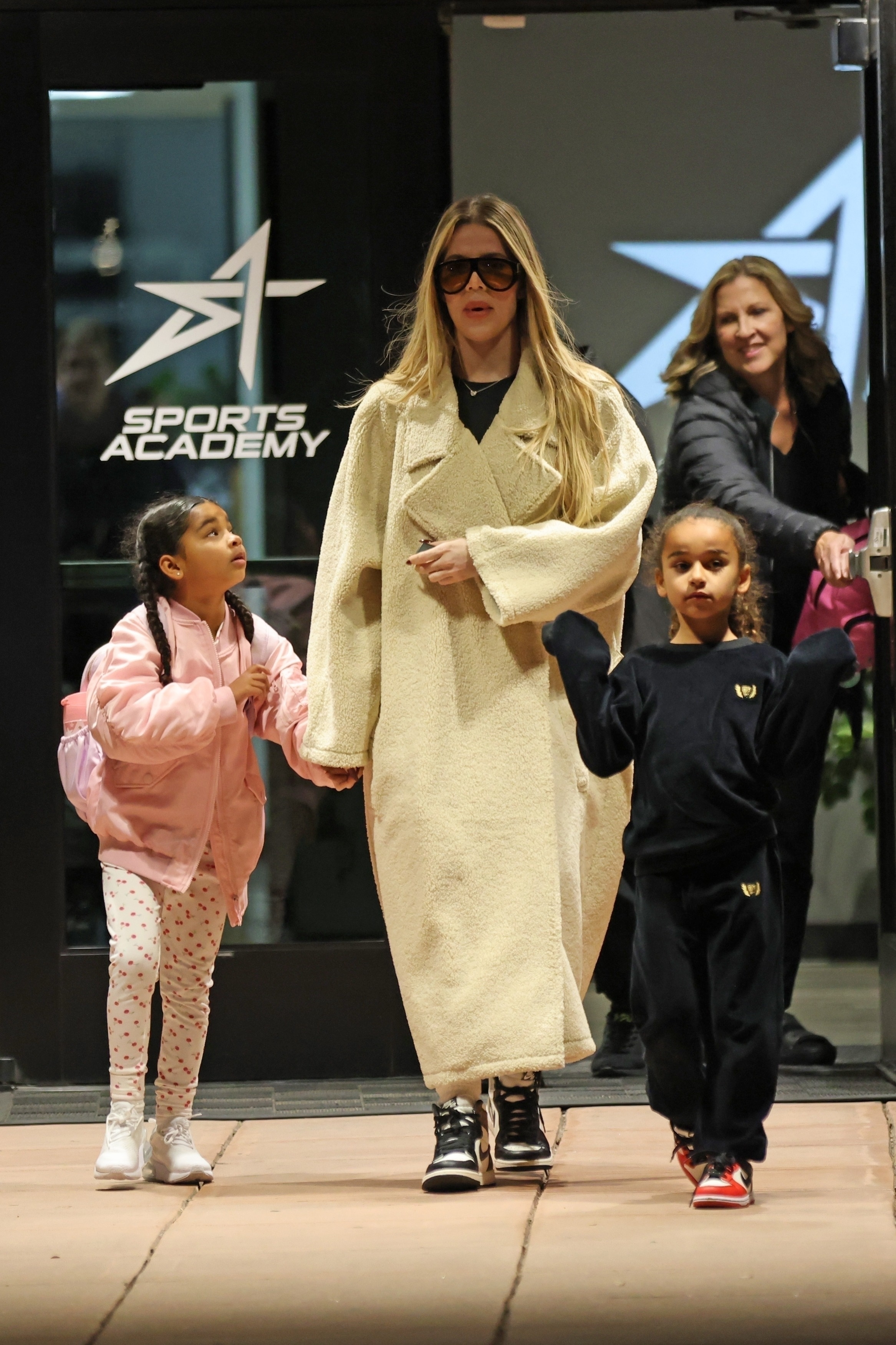 Access_Kardashian_9.jpg