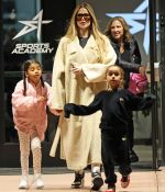 Access_Kardashian_13.jpg