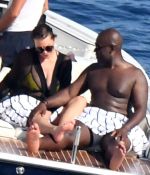 Access_Kardashian_7.jpg