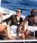 Access_Kardashian_8.jpg