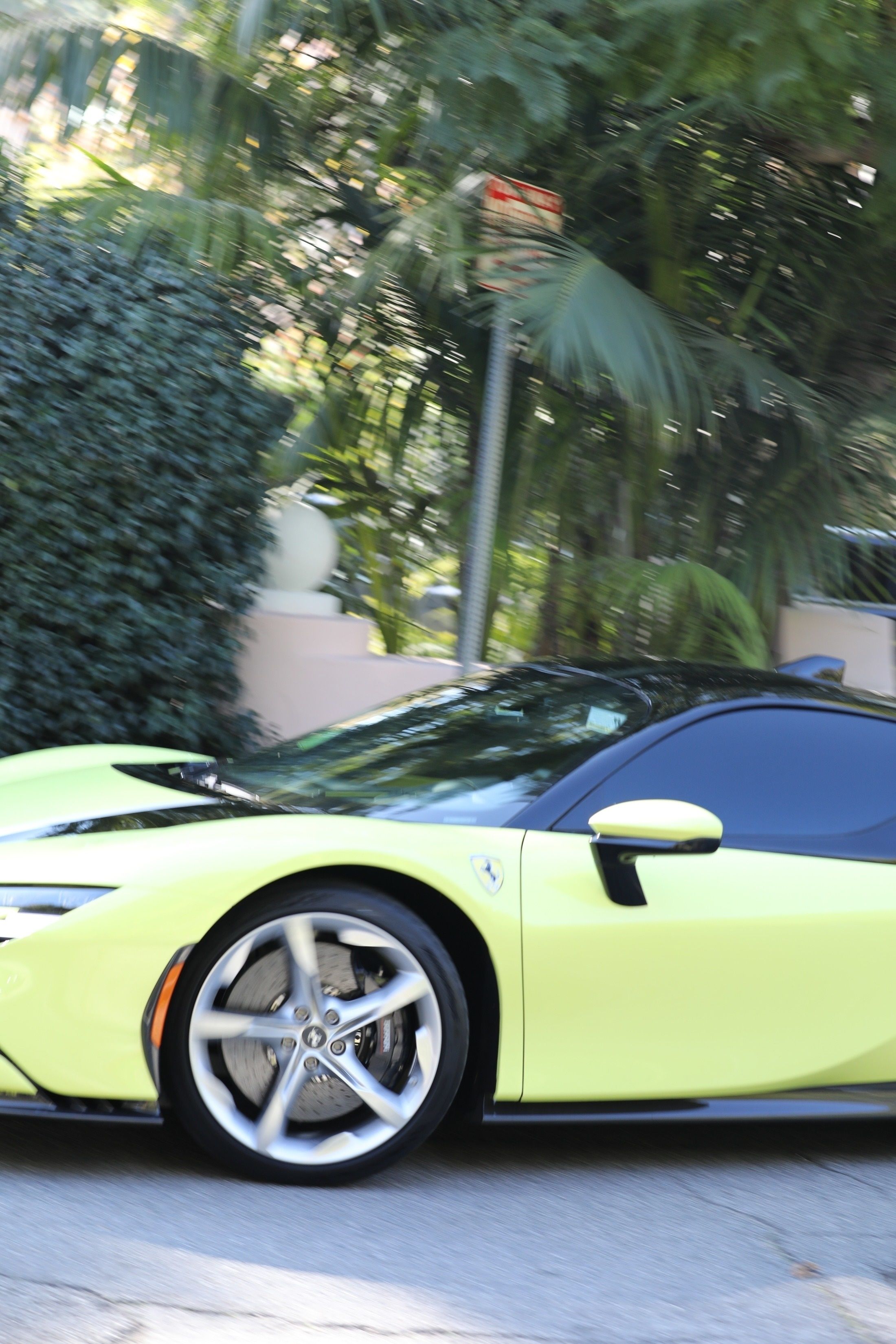 Access_Kardashian_003.jpg