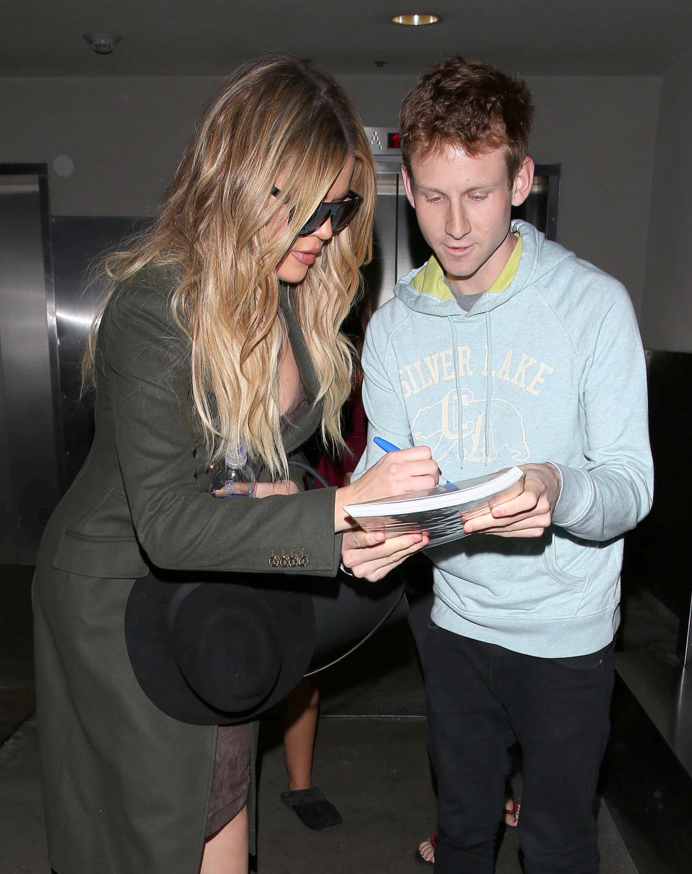 Access_Kardashian_6.jpg