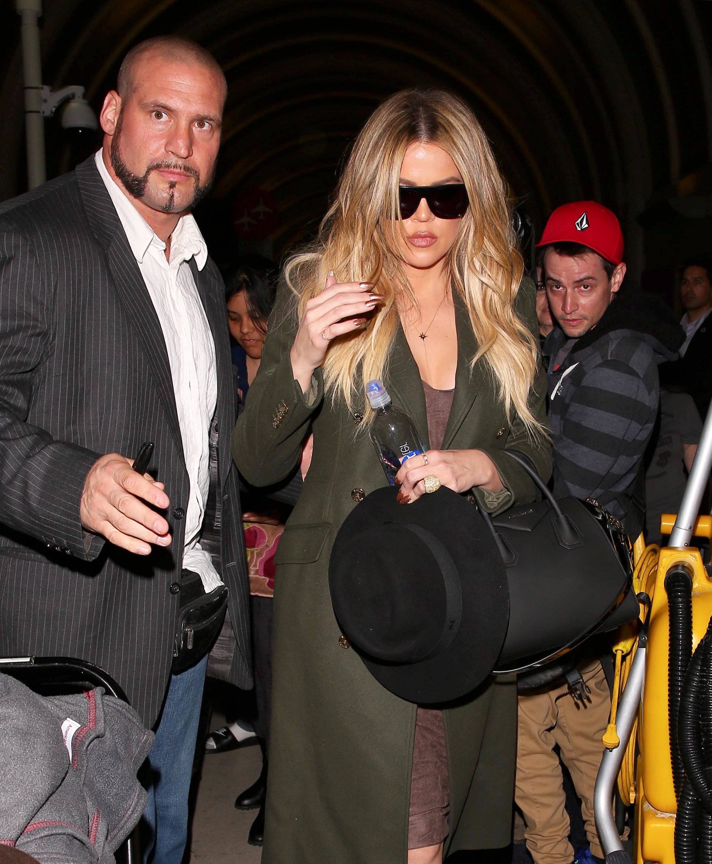 Access_Kardashian_90.jpg