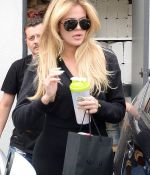 Access_Kardashian_9.jpg