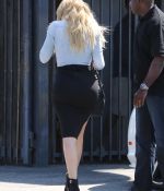 Access_Kardashian_2.jpg