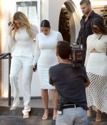 Access_Kardashian_6.jpg