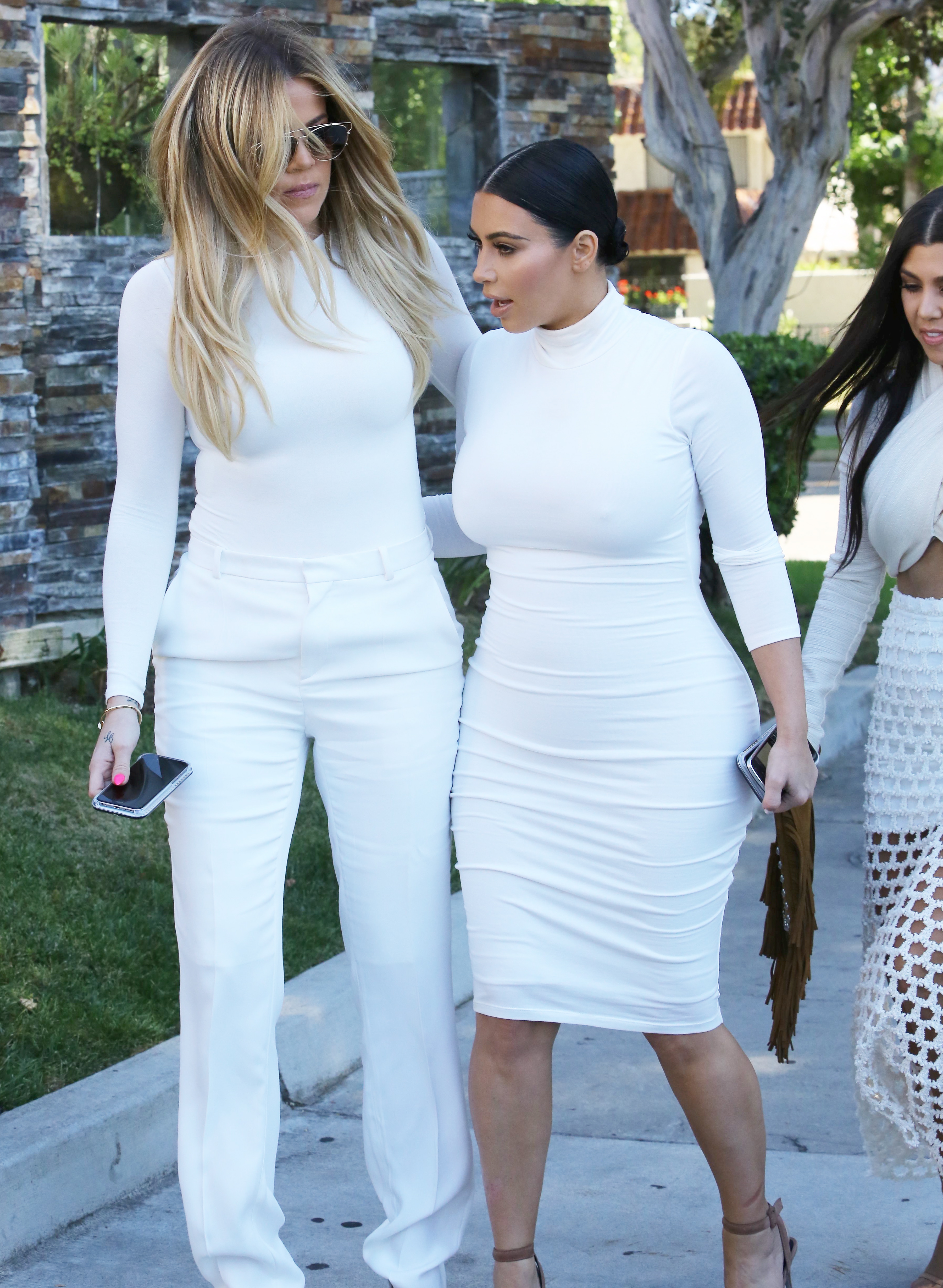 Access_Kardashian_48~0.jpg
