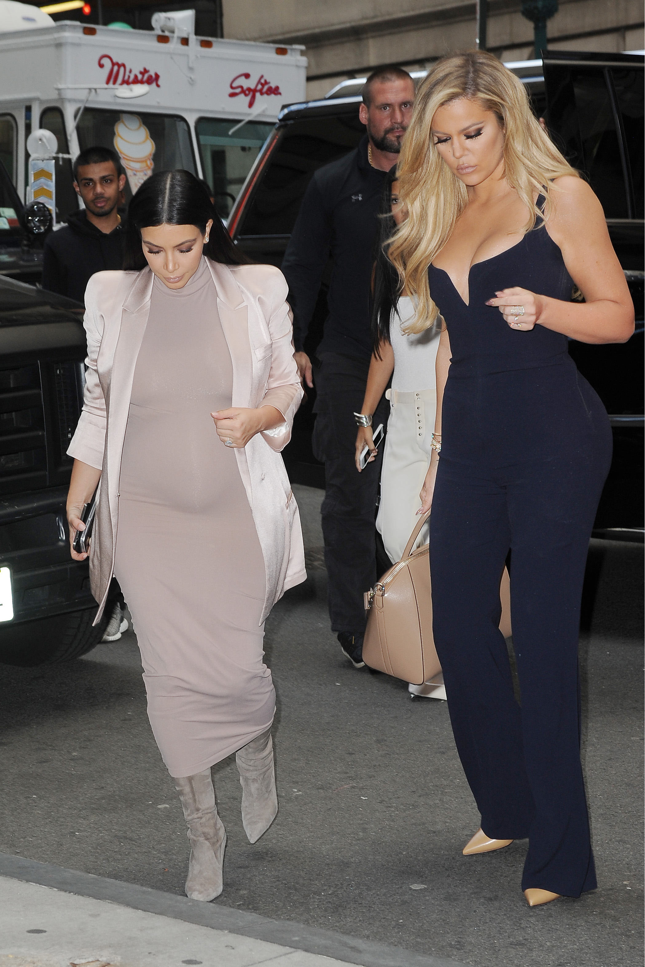 Access_Kardashian_14.jpg