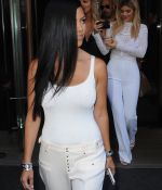 Access_Kardashian_8.jpg