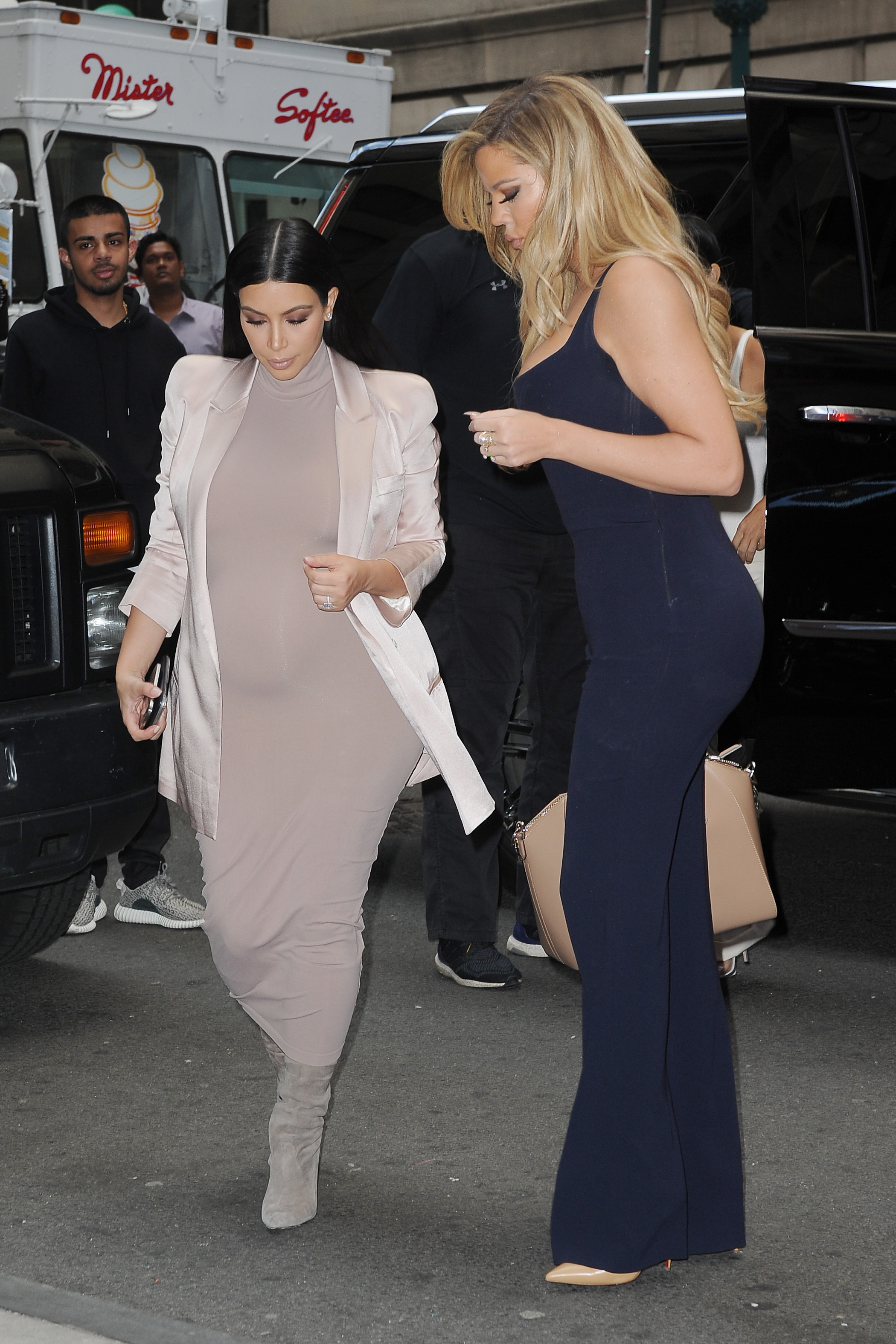 Access_Kardashian_8.jpg